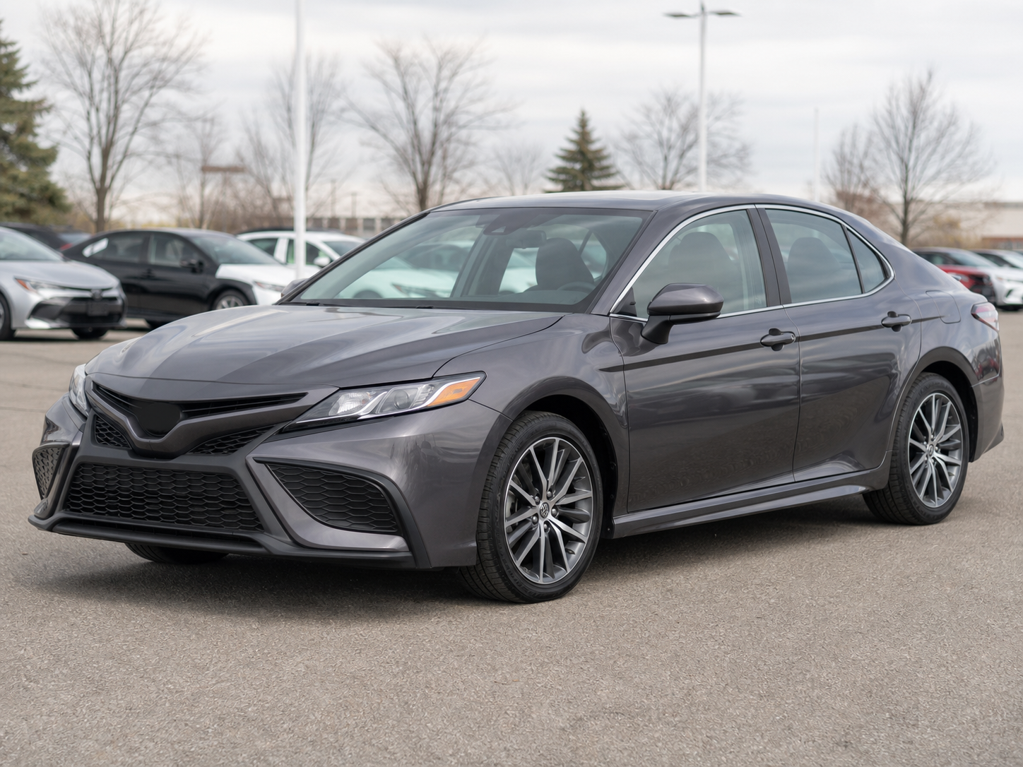 2022 Toyota Camry SE — exterior