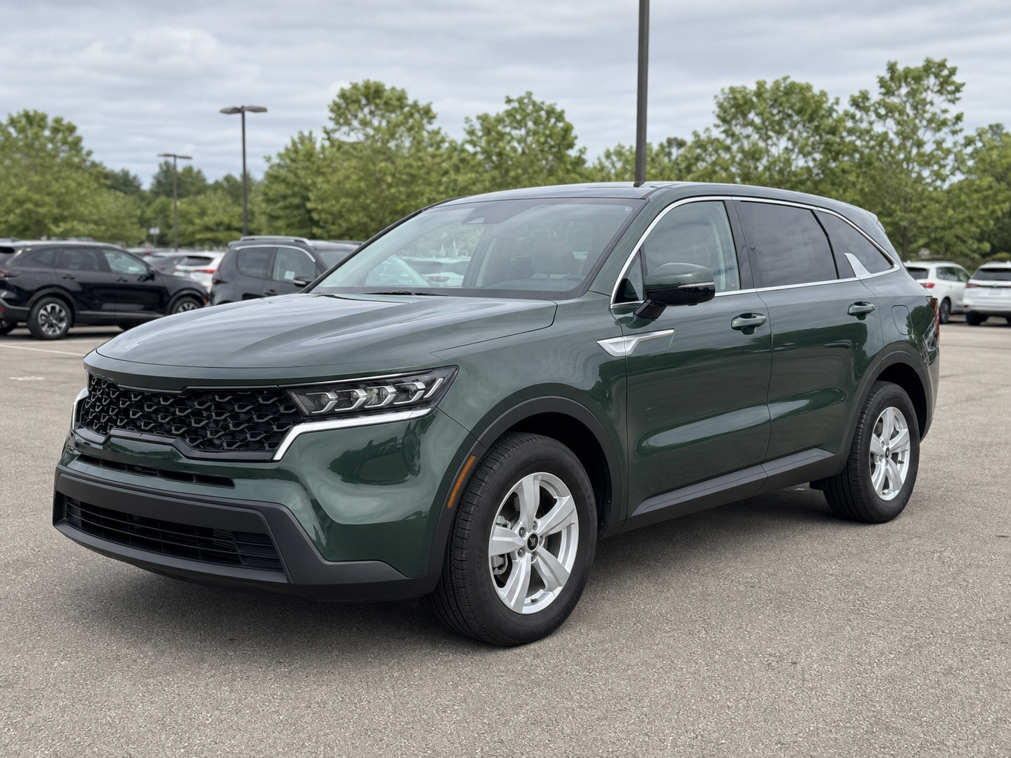 2022 Kia Sorento LX — exterior